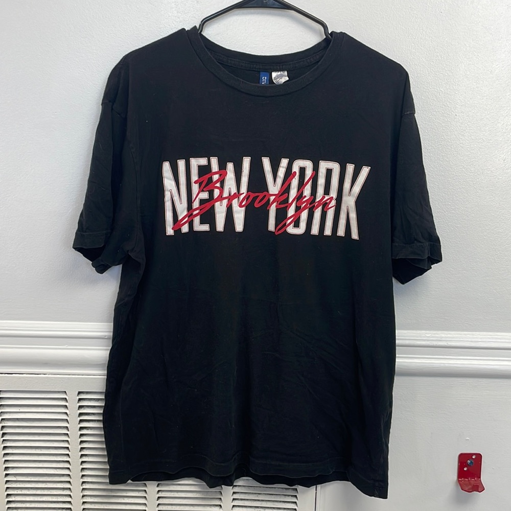 H&M Black Brooklyn Graphic Tshirt